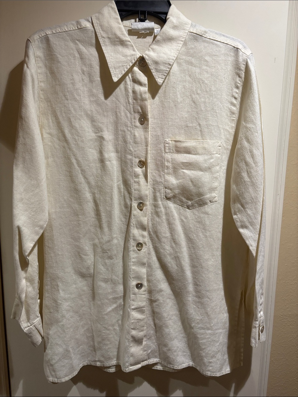 Chico's Men's Cream Long-Sleeve Button-Down Shirt with Chest Pocket